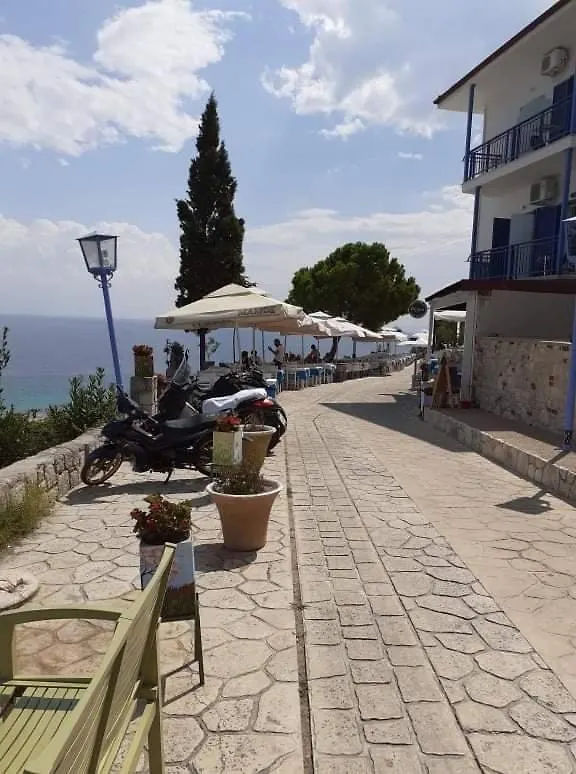 Villa Evita Garden Floor Suite Afytos 0*,